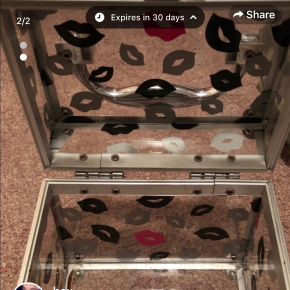 Small box - Picture 2 of 2